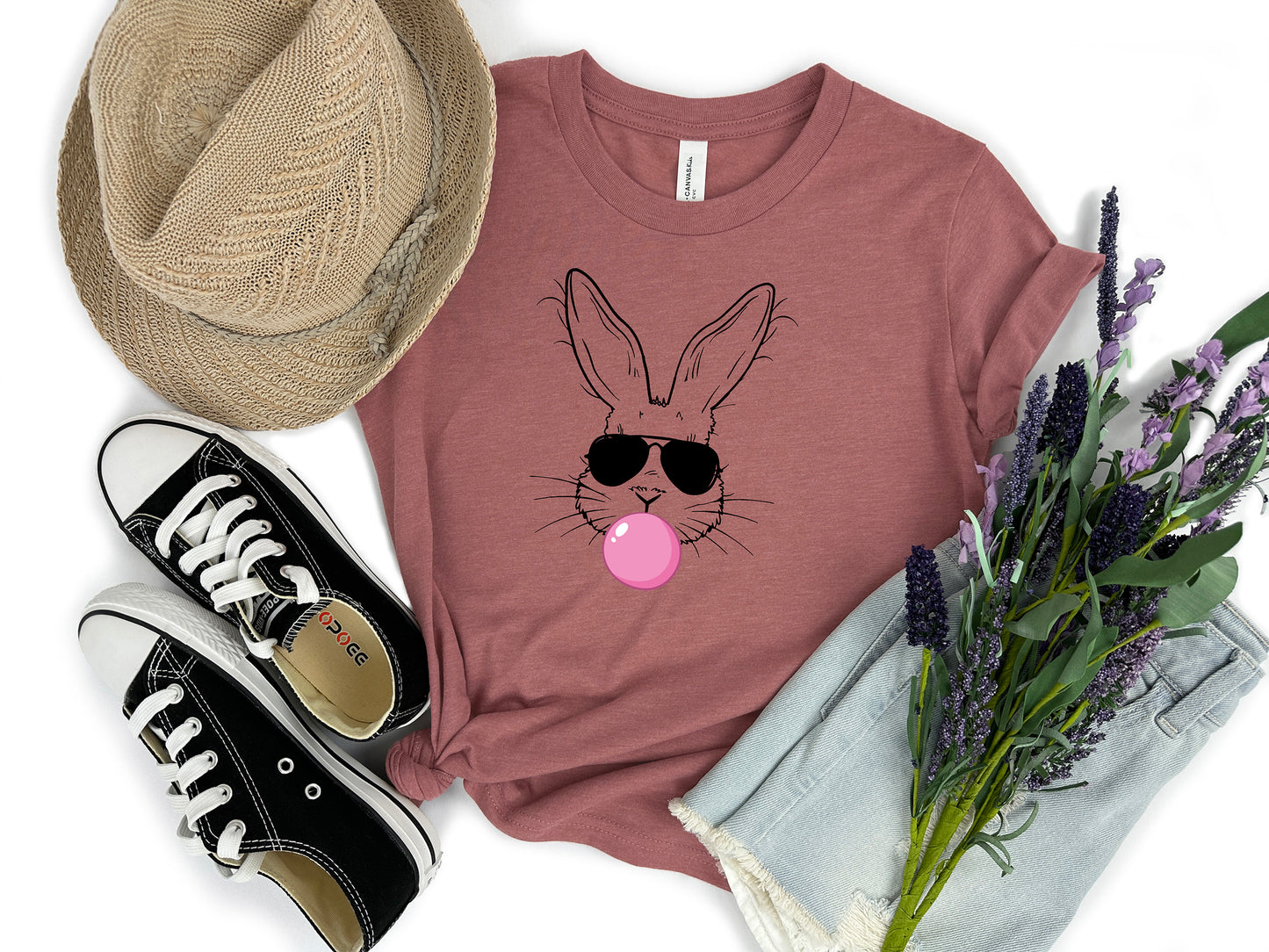 Cool Rabbit with Bubblegum and Sunglasses Kids' T-shirt